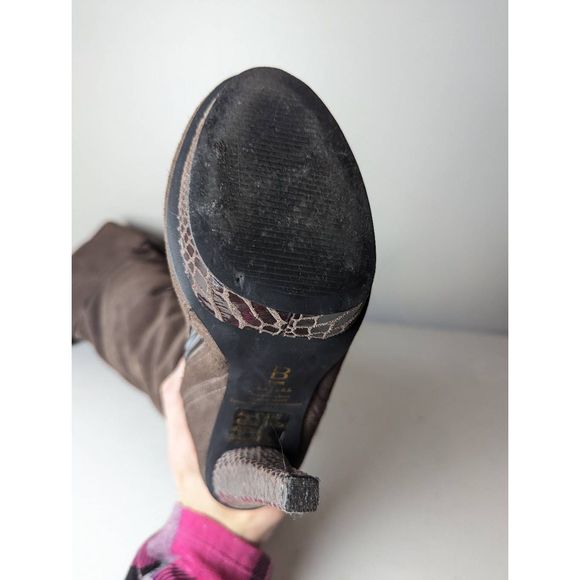 BAKERS Lila Brown Suede Over The Knee Boot Size 6B - Picture 12 of 12